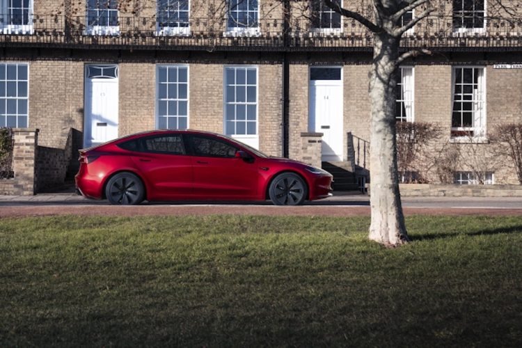 Tesla Model 3 à 299 € par mois : Révélation d’une Offre Incroyable ou Simple Illusion ?