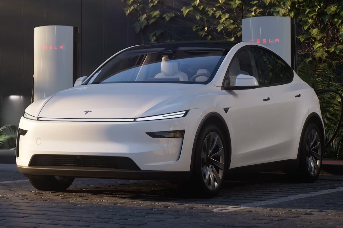 Tesla Model Y avec logo