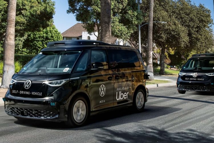 Volkswagen et Uber s’attaquent à la conduite autonome avec l’ID. Buzz