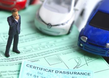 Votre portefeuille va encore souffrir : les assurances auto prennent l’ascenseur en 2025