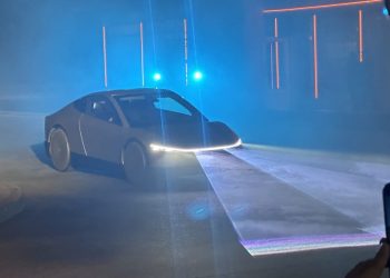 Tesla Remporte une Victoire Étonnante dans le Procès Blade Runner : Détails Sur les Accusations Écartées !