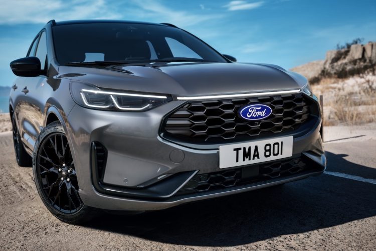 La finition « Black » du Ford Kuga va vous étonner !