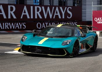 Baptême du feu à Monaco : l’Aston Martin Valhalla prête à enflammer les pavés !