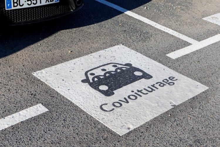 Covoiturage à Saclay : une ligne révolutionnaire qui va bouleverser vos trajets en Île-de-France !