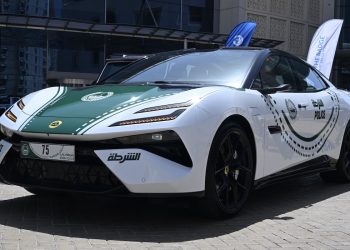Le garage de rêve de la Police de Dubaï s’enrichit d’un nouvel engin incroyable !