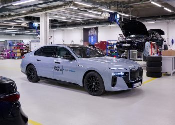 BMW lance son test de batterie solide : une révolution en marche ?