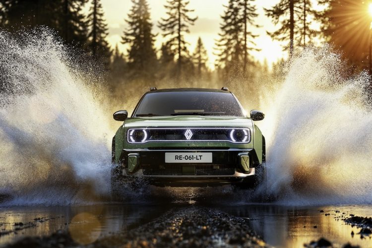 La Renault 4 Savane 4X4 impressionne et triomphe aux qualifications de Roland Garros !