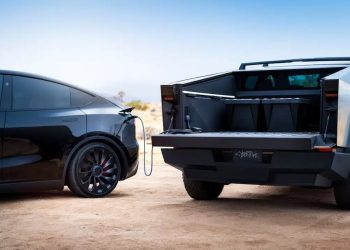 Tesla abandonne le moteur thermique : un choix audacieux qui change tout !