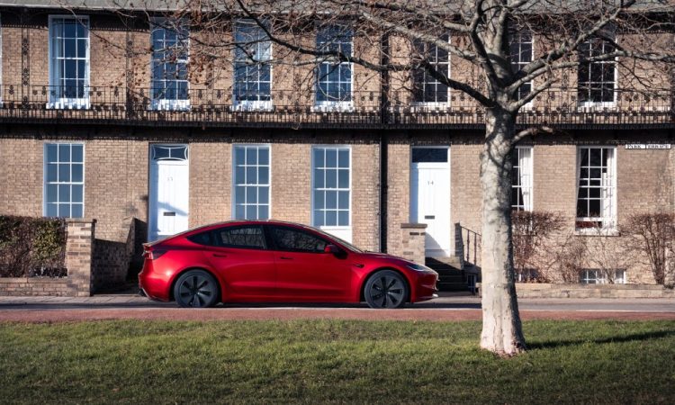 Le ‘Tesla tax’ pourrait disparaître au Royaume-Uni : une bonne ou une mauvaise nouvelle ?