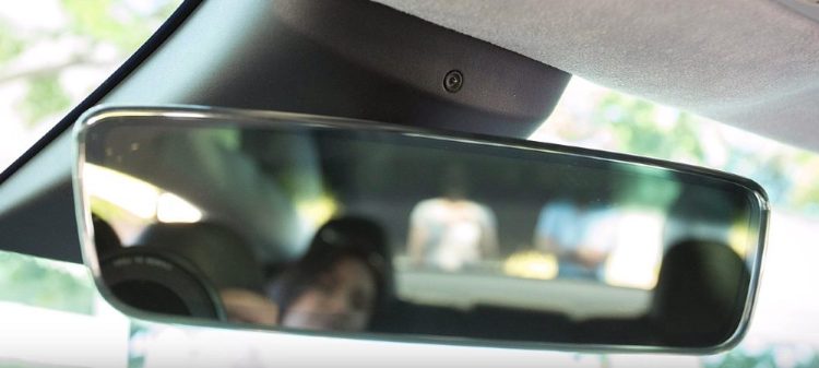 Elon Musk Annonce une Solution Choc pour Améliorer le Suivi des Conducteurs sur FSD Tesla !