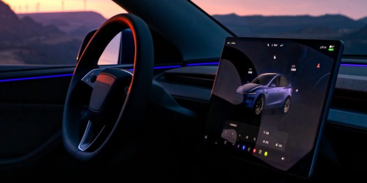 Découvrez comment Tesla Full Self-Driving transforme votre expérience de voyage : long ou court, vous n&rsquo;allez pas y croire !