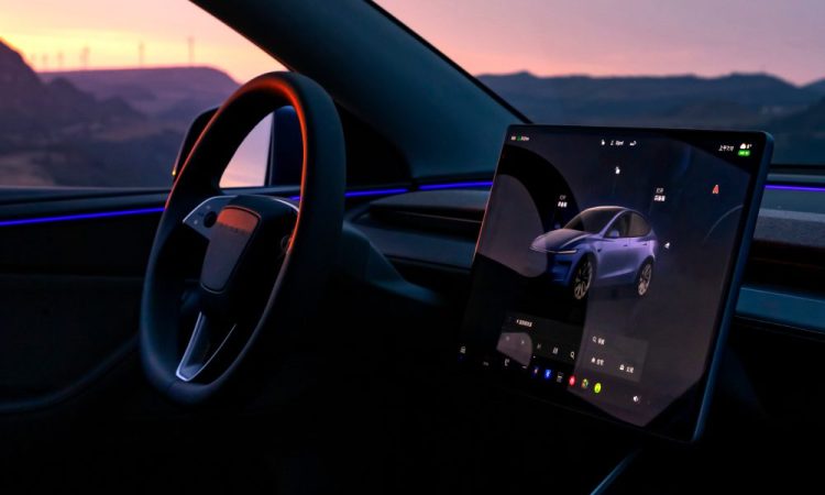 Découvrez comment Tesla Full Self-Driving transforme votre expérience de voyage : long ou court, vous n’allez pas y croire !