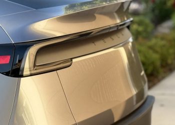 Tesla fait entrer le président de Chipotle, Jack Hartung, dans son conseil d’administration : un choix surprenant qui pourrait bouleverser l’avenir !