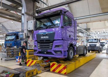 Man prépare une révolution avec ses camions électriques : êtes-vous prêt à changer de route ?