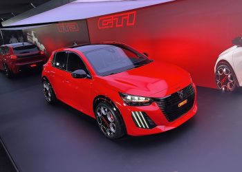 Peugeot relance la passion GTi avec sa 208 électrique : êtes-vous prêt à être surpris ?
