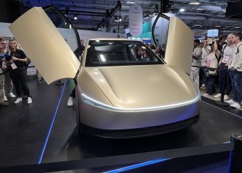 Un Tesla Cybercab à Paris : la surprise qui va bouleverser vos trajets !