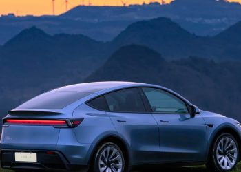 La Tesla Model Y propulse un mois explosif en Australie pour 2025 !