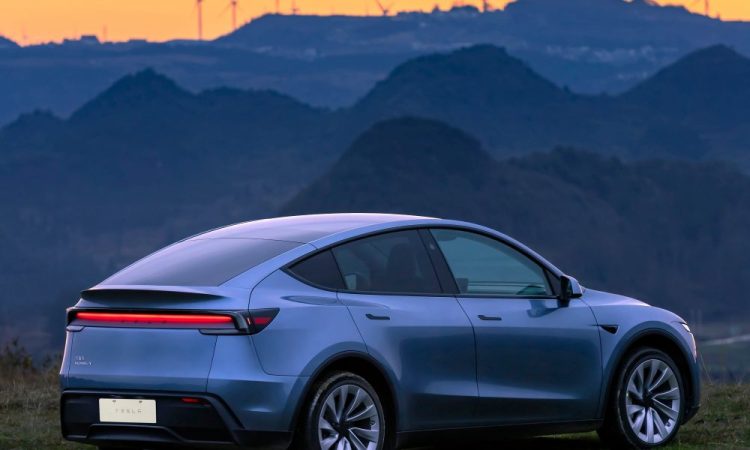 La Tesla Model Y propulse un mois explosif en Australie pour 2025 !