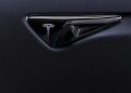 Tesla sous pression en France à cause d’accusations de pratiques ‘trompeuses’ !