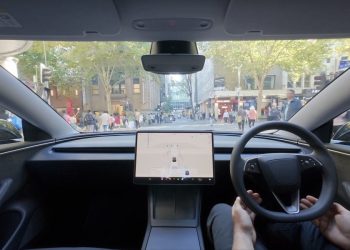 Scandale en Suède : Tesla FSD-style Testing Interdit à Stockholm ! Découvrez Pourquoi !