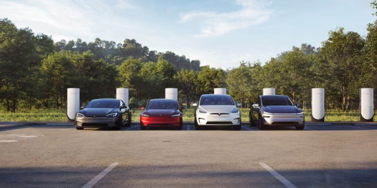 Tesla écrase la concurrence dans l&rsquo;index Made in America de Cars.com : un triomphe éclatant !