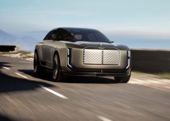 Un drame incroyable sur la route pour Bentley !