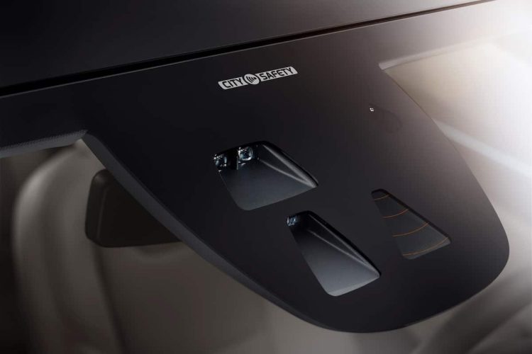 Ajouter une case « Vidéo » au constat d’accident : une décision qui pourrait changer votre vie !