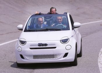 Fiat 500 Hybrid : un choix pragmatique qui pourrait bien enterrer l’électrique !