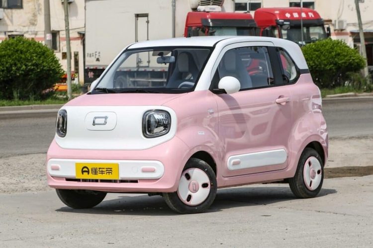 Une voiture électrique à moins de 5 000 euros : le rêve accessible ou une illusion ?