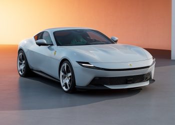 La nouvelle Ferrari Amalfi : la Dolce Vita s’anime au son enivrant du V8 !