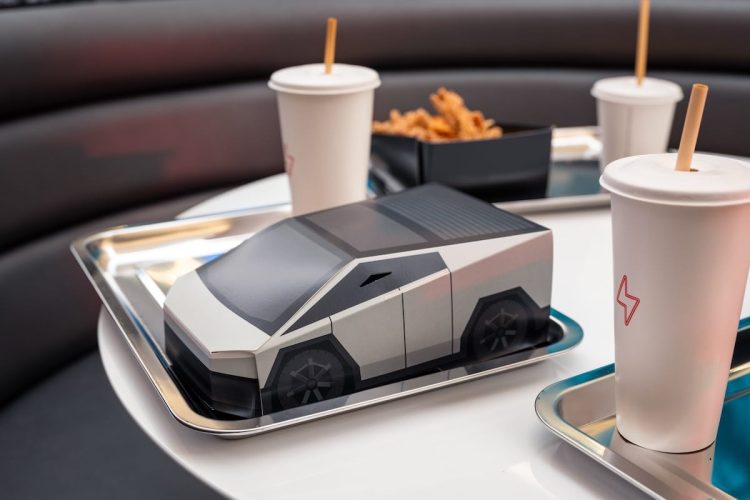 Le prix du Tesla Burger va vous surprendre !