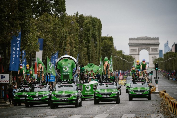 L’armada motorisée du Tour de France : un spectacle aussi fascinant qu’inattendu !