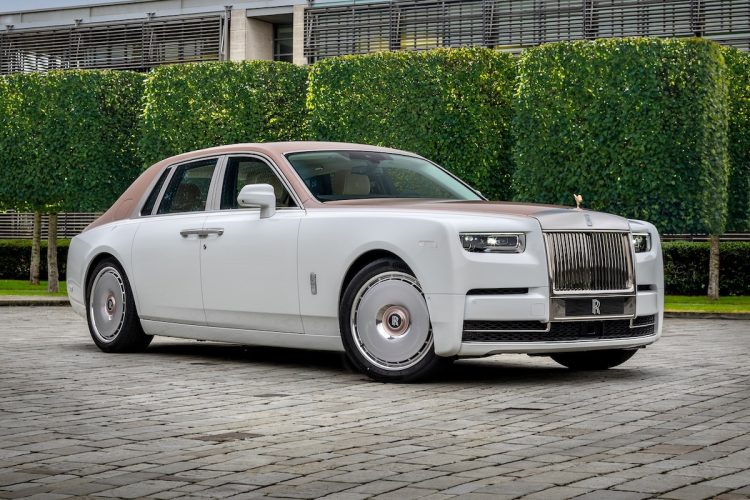 Rolls-Royce : quand l’élégance s’invite dans l’univers de la dentelle !