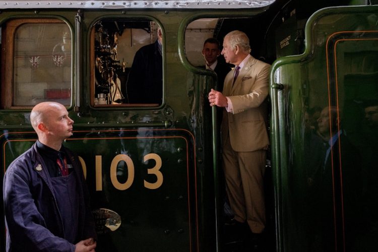 Un choc pour les passionnés : les amoureux de trains pleurent une perte tragique