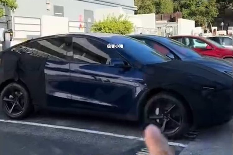 La surprenante Tesla à bas prix dénichée en Chine !