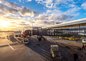 Les Français plongés dans la peur : encore des otages des contrôleurs aériens !