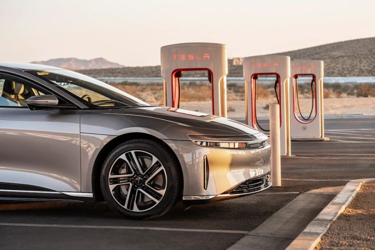 Tesla tremble face à Lucid : la preuve qui choque !