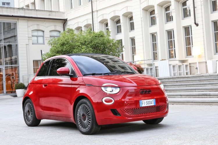 Fiat 500 : le prix cible de la version essence va vous étonner !
