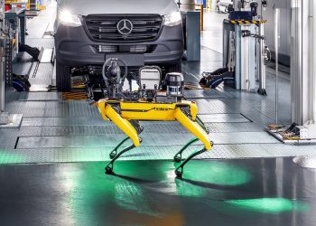 Aris, le robot-chien inattendu qui protège l’usine Mercedes de Düsseldorf !