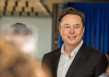 Tesla Accorde à Elon Musk un Paquet d’Actions Massif et Sans Restriction : Découverte des Détails Incroyables!