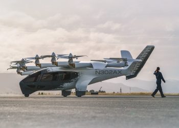 Un archer surprend le monde avec un vol record en eVTOL électrique !