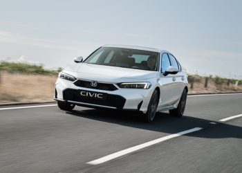 Honda Civic e:HEV : un restylage timide qui pourrait bien vous surprendre !