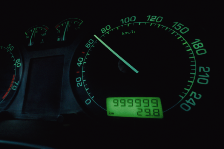 Le compteur de cette Skoda cache un secret étonnant !