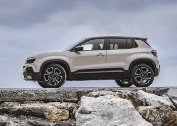 Le Jeep Avanger électrique voit son prix chuter de 3000 euros : une offre à ne pas manquer !