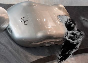 Cette Mercedes a atteint 432 km/h sur autoroute… 87 ans plus tard, la légende fait encore trembler !