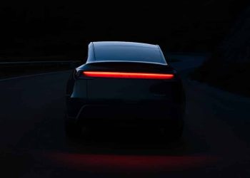 Le feu arrière du Tesla Model Y : un mystère qui intrigue et fascine !