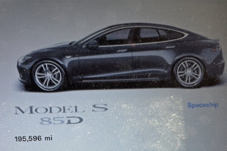 Cette Tesla a parcouru 314 900 km : une performance qui va vous étonner !