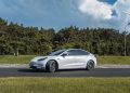 Une Tesla Model 3 dépasse les 400 000 km avec la batterie et le moteur d’origine : un exploit à couper le souffle !
