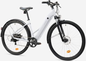 Location chez Decathlon : un VTC électrique à 1,5 €/jour, une offre à ne pas manquer ?