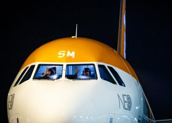 Sécurité aérienne : deux portes d’accès au cockpit, une mesure qui pourrait changer votre vol à jamais !